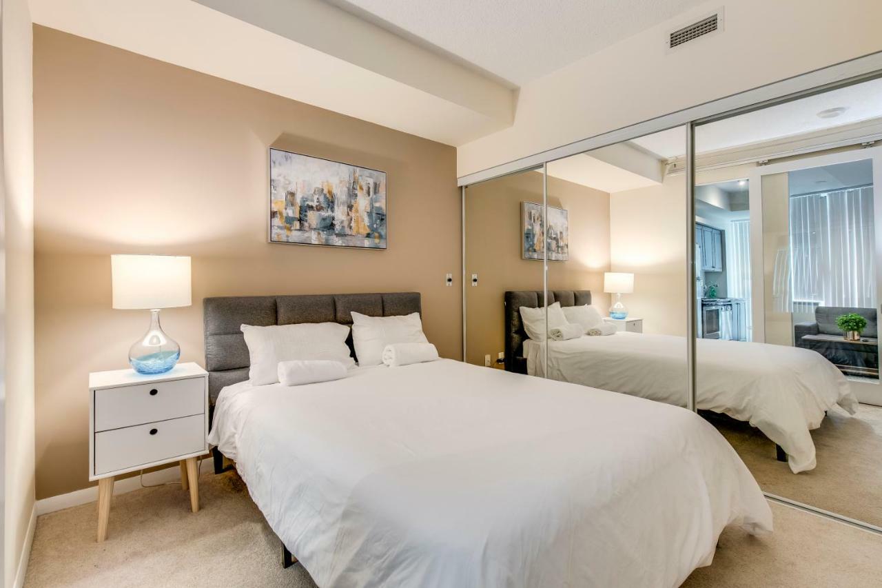 Stunning Condo Suite By Waterfront Toronto Eksteriør billede
